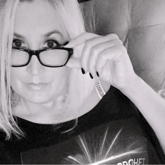 Meet your Posher, Skepticlee - Picture 1 of 2